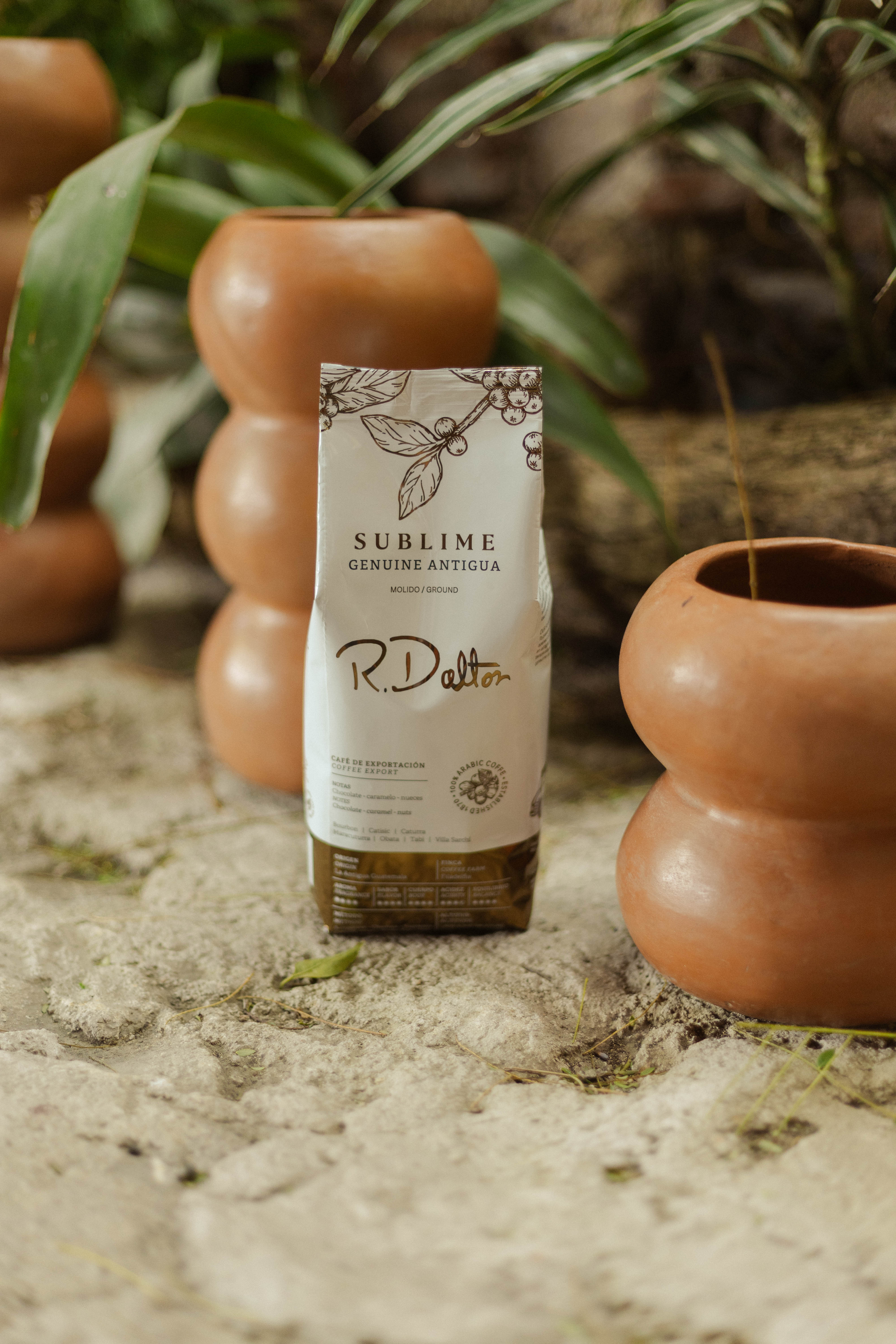 1) R. Dalton Coffee Sublime Genuine Antigua - 340g